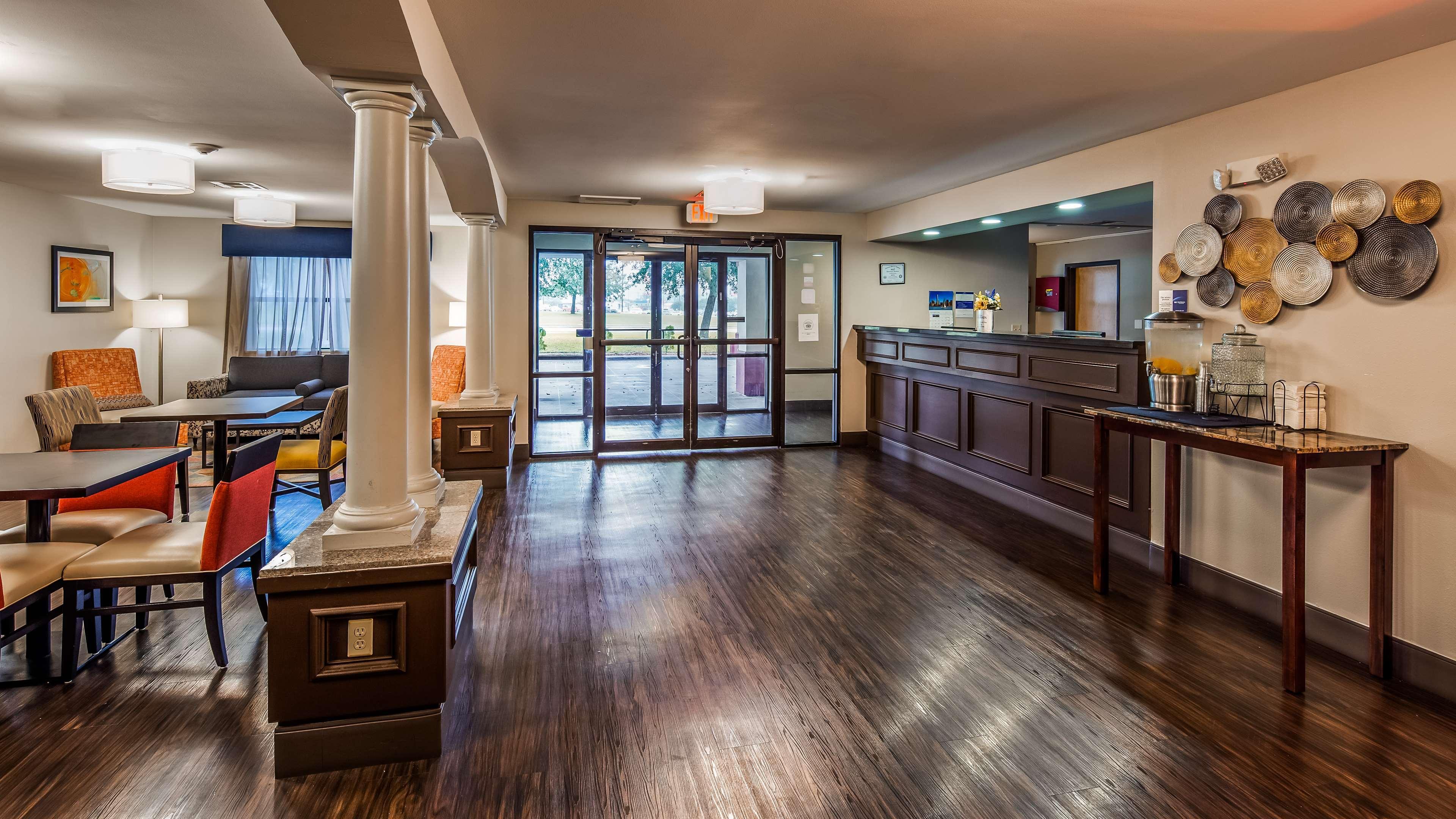 Best Western Inn & Suites Copperas Cove Exterior photo
